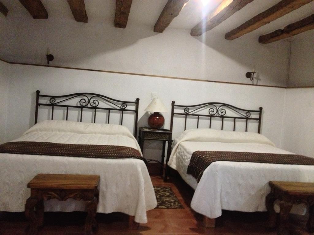 Hotel Meson Del Romero Tapalpa Quarto foto